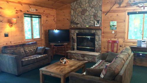 Four-Season Family Rental Hidden by Squaw Lake in the Northwoods of Wisconsin - Foto 5