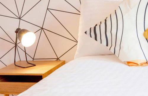 Pass the Keys 49 Byron Square Modern and Spacious 3 Bed Home with Free Parking - Foto 26