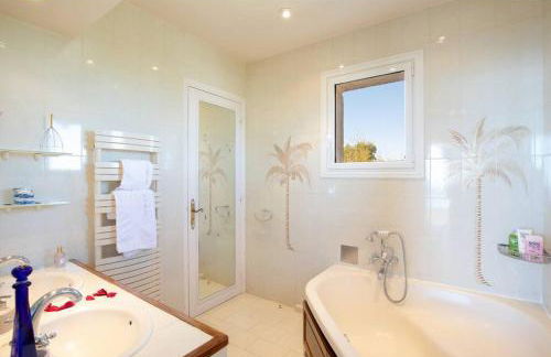 LE CASTEL ROSE Super Cannes, face aux Îles de Lérins - Foto 16