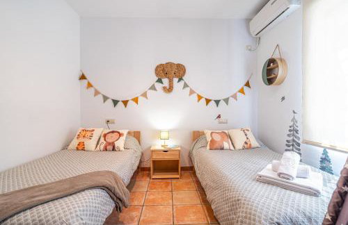 Casa familiar junto al lago con zona de juegos, cine y BBQ - Foto 32