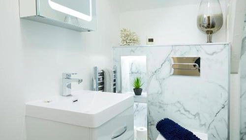 Modern Comfort in a Beautiful Location - No3 Rosedene Mews - Foto 2