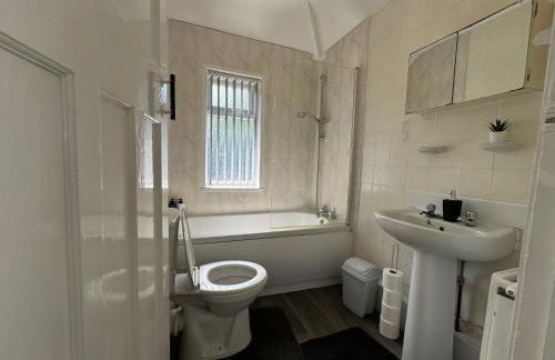 3 bedroom cosy home in Birmingham - Foto 7