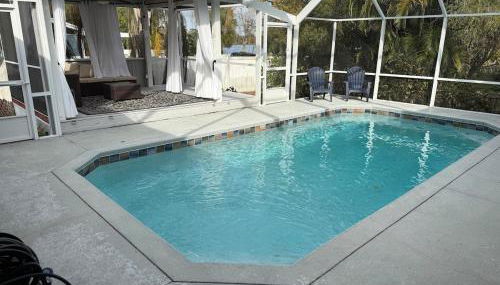 The Poolside Escape - Foto 1