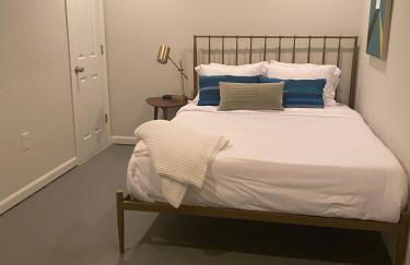 Cozy 2BR suite w Sauna - Foto 36