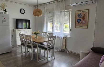 St Anthony's House with Parking - Foto 2