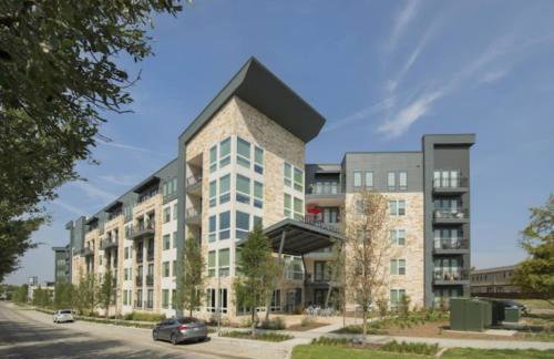 Luxury 2BD 2BTH Unit in Addison - Foto 2