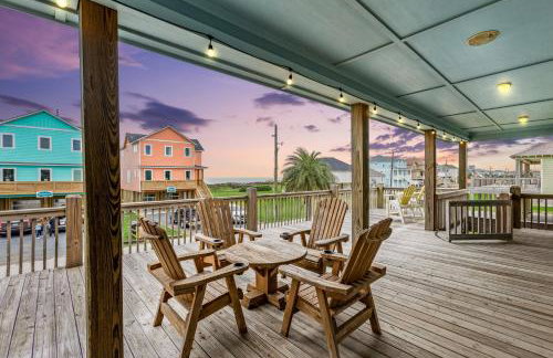 Sand Dollar Beachside 3BR Retreat, Ocean Views, Firepit & Pet Friendly - Foto 9