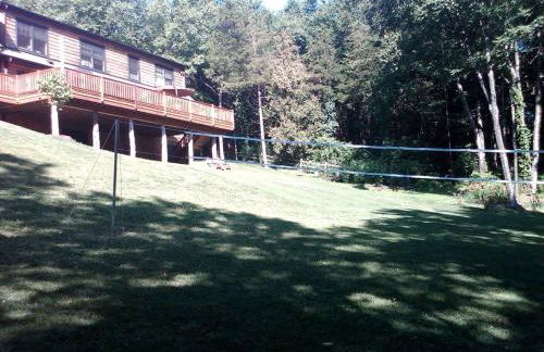 Bed and Breakfast Cabin for Weekend Getaway near Millbrook, New York - Photo 17