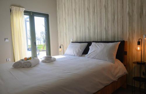 Petousis Villas - Photo 3