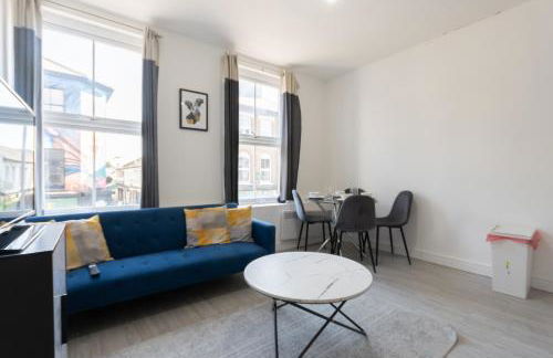 2 Bedroom Flat in the heart of Southend Sleeps 6 - Pass the Keys - Foto 11