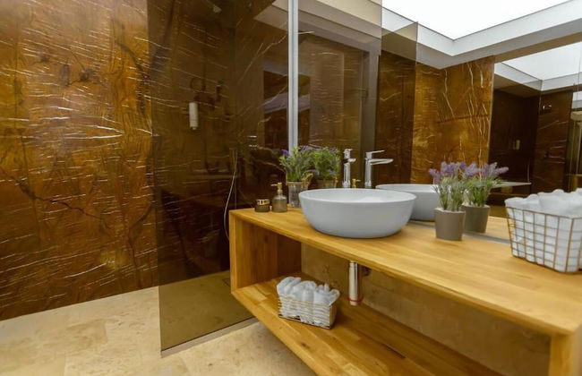 Novum by the sea - Photo 25