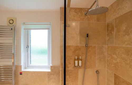 Trewhiddle Retreat V17 by Together Travel - Luxury 4-Bedroom Villa - Foto 22