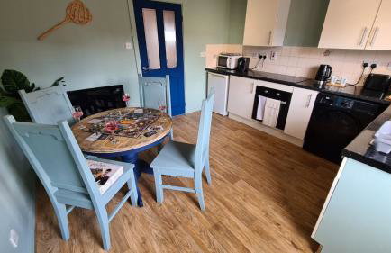 The Kingfisher, by Spires Accommodation a great location for visiting the NEC and Drayton Manor - Foto 9