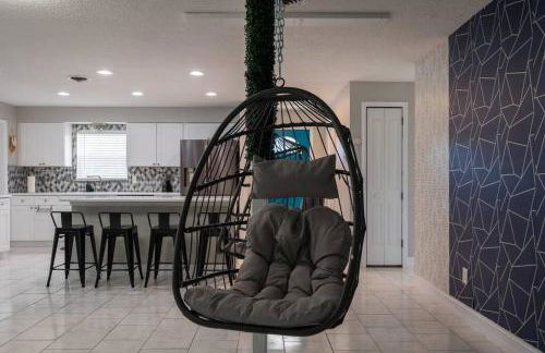 Cruise Haven with Pool, 15 Min to Port Canav & Beach - Foto 24