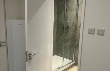 Great ground floor studio in ealing - Photo 6