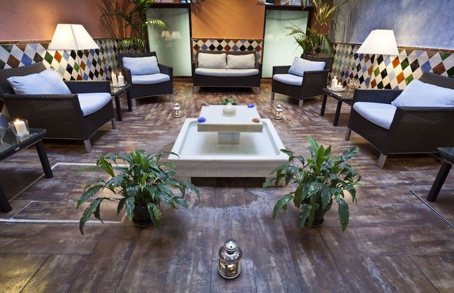 Suites Gran Via 44 Apartahotel - Foto 3