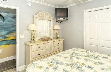 LaPlaya 104A Gulf front Walk right from your lanai onto the private beach - Foto 12