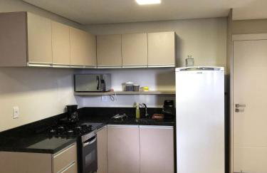 Dallas apartamentos na Via Gastronômica-Estacionamento-Amplos e equipados-Wifi - Foto 16