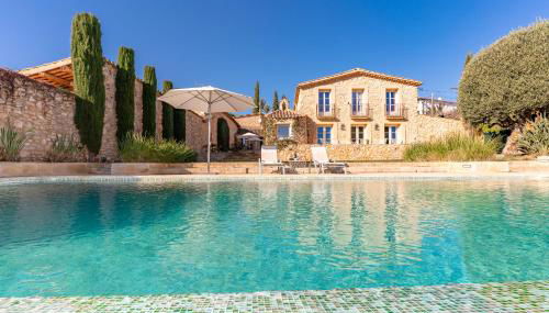 Casa de Piedra ubicada en el exclusivo wine village de Viladellops, te ofrece una experiencia única, donde el lujo y la tradición se fusionan en un entorno natural privilegiado - Foto 2