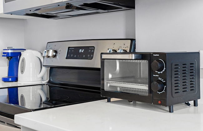 Furnished Apartments near Encore Boston - Photo 13