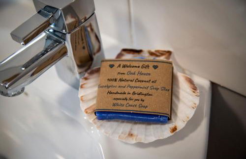 Oak House - sleeps 10 with Bar & Games room - Foto 51