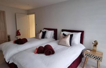 Stunning Sea View Two Bed Two Bathroom Apartment - Foto 15