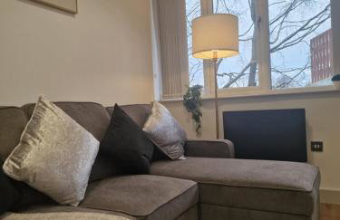 Uebert Heights 2bed Slps up to 6 Central Cannock Location 5min Walk to Cannock Town - Foto 14