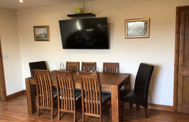 Wonderful 4 Bedroom Cottage Sleeps 8 - Foto 28