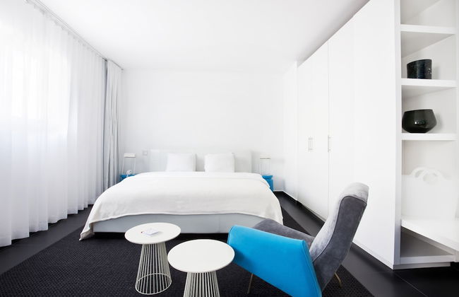 Blanc Kara - Adults Only - Foto 7