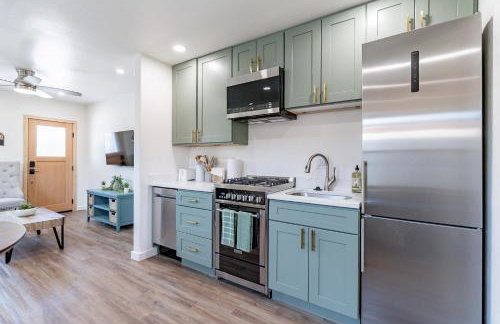 Downtown Bungalow -Duplex - EV Charger - Foto 37