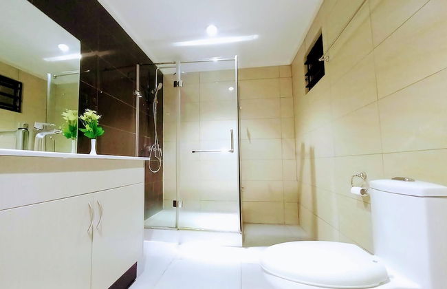 Waterfront Sunset Apt Fantasy Island - Photo 11