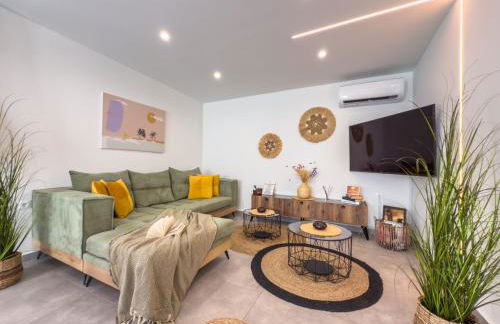 Antonakis Villa Secret Pool & Hot Tub Hideaway - Foto 80