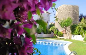 Acogedor adosado con piscina - Foto 1