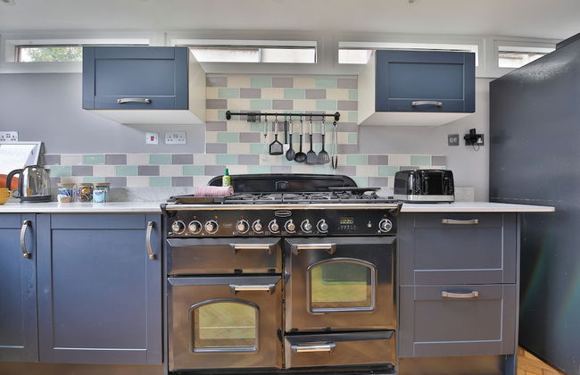 4 Bed House with Pool Table & Parking - Foto 40