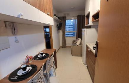 DELUXE VIP! 200m praia, 10 min Convenções, Ar, wifi, Cafeteira Expresso, Piscina, Rouparia Premium, Cozinha, Garagem - Photo 4