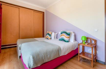 Bright 3BDR House with Pool by Lovelystay - Foto 21