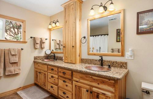 Manzanita Hill-35 miles to Yosemite, 10 miles to Mariposa with 8 person spa - Foto 16