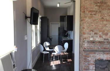 Modern Condo 2 Blocks From Quarters - Foto 7