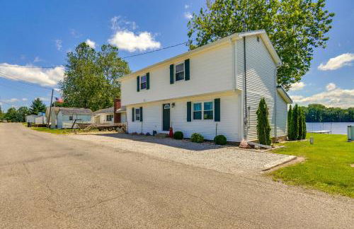 Howe Retreat with Fire Pit and Private Boat Dock! - Foto 32