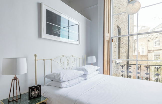 Pembridge Villas IV by Onefinestay - Photo 1