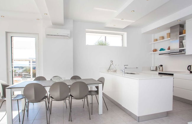 Villa in Rhodes With Infinity Pool & BBQ - Foto 10