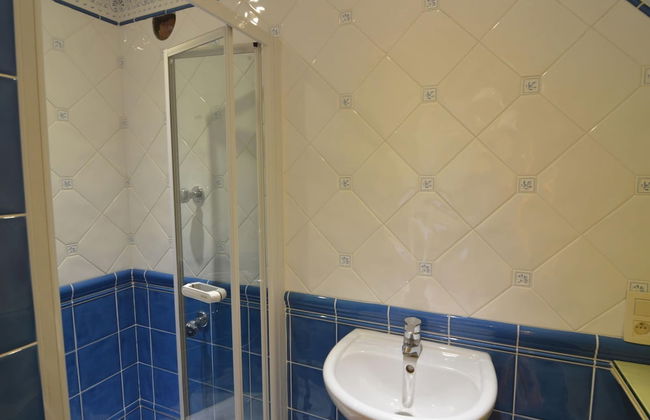 Luxurious Country House - Photo 18