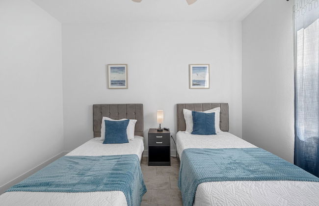 Luxury Modern Villa w/ Pool, Jacuzzi & Amenities! - Foto 21