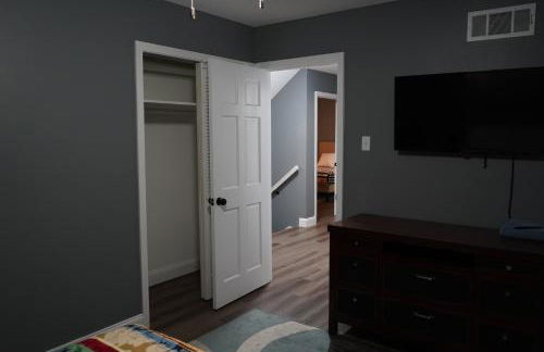 Stylish 4BR Prime Location Close to All! - Foto 10