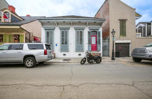 Updated Bourbon Street Condo with Smart TVs! - Foto 24