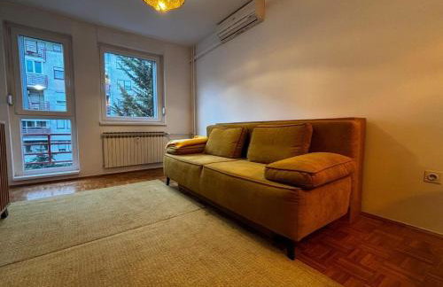 Apartment at tram station - Foto 8