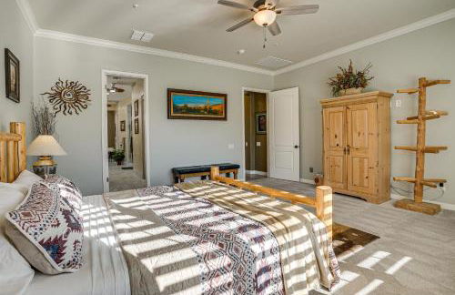 Mtn-View Patio Oasis! Luxe Family Home in Peoria - Foto 21