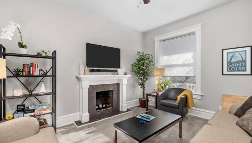 Walk to Forest Park Euclid Fire Pit Porch Swing - Foto 2