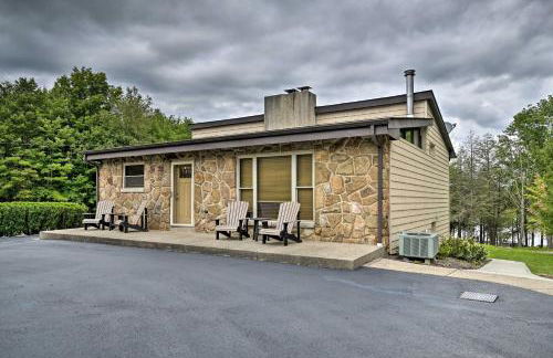 Indian Lake Retreat with Wet Bar and Covered Deck - Foto 36