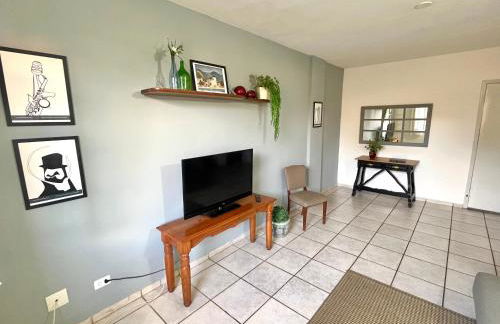 Apartamentos até 6 pessoas - 3 quartos com suíte e garagem, completo - Photo 4